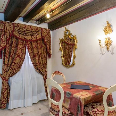 Momolo Appartement Venetië Buitenkant foto
