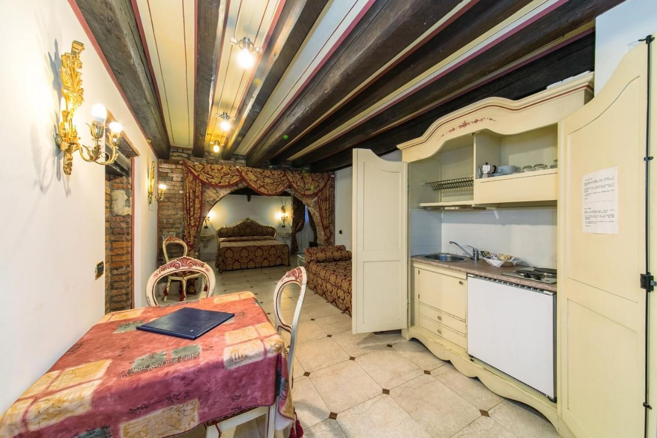 Momolo Appartement Venetië Buitenkant foto